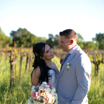 Blushing Florals designs by Yoli - Floral Designers Near Me Blushing Florals designs by Yoli - Floral Designers Near Me