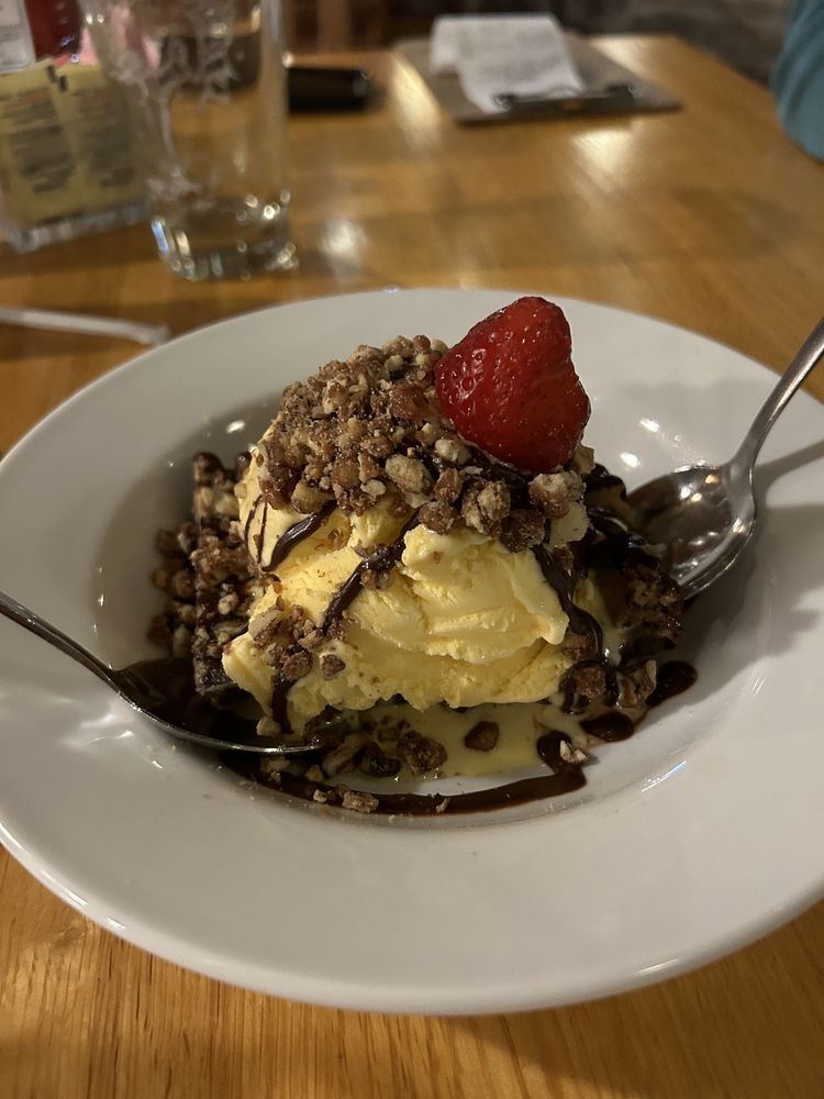 Social spots from Rafferty's Restaurant & Bar