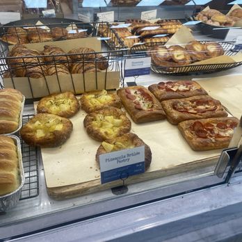 Paris Baguette - Bakeries Near Me - San Diego, California Paris Baguette - Bakeries Near Me - San Diego, California