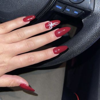 Creekbridge Nails Spa - The cutest hand painted bow! - Nail Salons Near Me - Salinas, California
