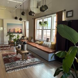 Flow Yoga Center - Lovely sitting area