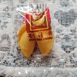 KoMaQi Sushi - Fortune Cookie as dessert, Thursday 8/8/2024