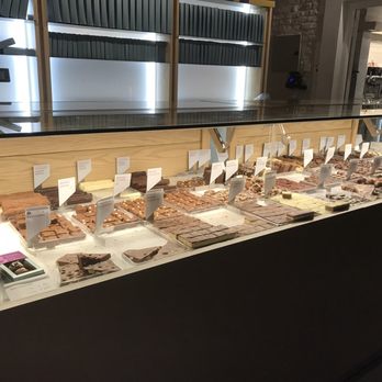 Rapa Nui - Chocolate selection - Chocolatiers & Shops Near Me - Palermo, C Rapa Nui - Chocolate selection - Chocolatiers & Shops Near Me - Palermo, C