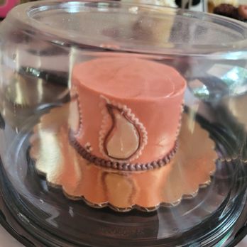 Sandy Kakes - Granddaughters First Rodeo Birthday smash cake. - Bakeries Near Me - Wisconsin Dells, Wisconsin