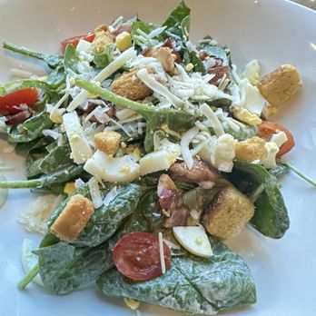 13 Coins Vancouver - 13 Coins Spinach salad - Diners Near Me - Vancouver, Washington