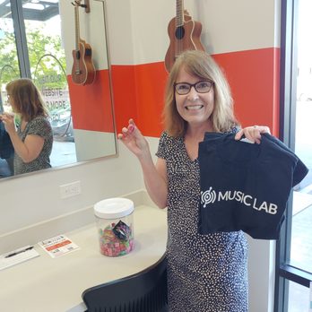 Music Lab - Folsom - The waiting room is airy and comfortable - Musical Instruments & Teachers Near Me - Folsom, California Music Lab - Folsom - The waiting room is airy and comfortable - Musical Instruments & Teachers Near Me - Folsom, California