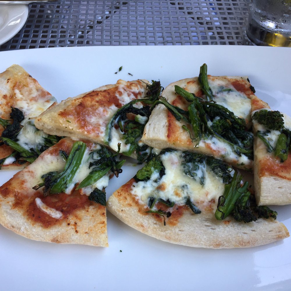 Gladstone Tavern - Roasted tomato pizzette - New American Near Me - Gladstone, New Jersey Gladstone Tavern - Roasted tomato pizzette - New American Near Me - Gladstone, New Jersey