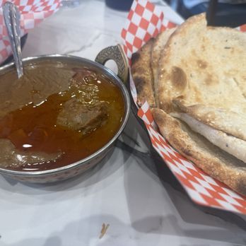 Kolachi Inn - Nihari with Naan - Pakistani Near Me - Mississauga, Ontario Kolachi Inn - Nihari with Naan - Pakistani Near Me - Mississauga, Ontario