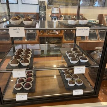 Daybreak Coffee Roasters - Chocolates - Coffee Roasteries Near Me - Glastonbury, Connecticut