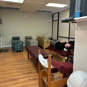 Cardwell Chiropractic Clinic - Chiropractors Near Me - Marietta, Georgia Cardwell Chiropractic Clinic - Chiropractors Near Me - Marietta, Georgia