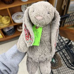 Lake Norman Antique Mall - Jellycat blossom bunny