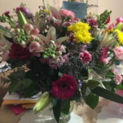 Beltway Blossom Shop - Mom sent me after receivin beautiful last min delivery. Thank Bobbie & Nancy 4 helpin make it happen. Gave my budget & they really delivered