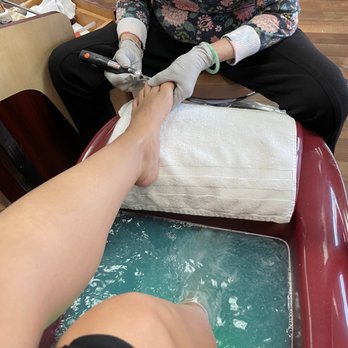 Dashing Diva Nails - Nail Salons Near Me - Portland, Oregon