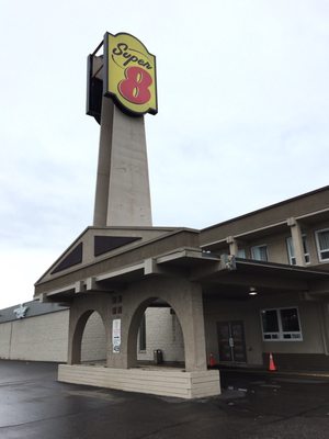 Super 8 by Wyndham Thunder Bay by null