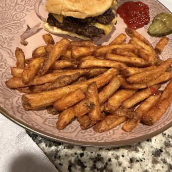 The Burger Den - Cheeseburger and fries - Food Delivery Services Near Me - Gulfport, Mississippi The Burger Den - Cheeseburger and fries - Food Delivery Services Near Me - Gulfport, Mississippi