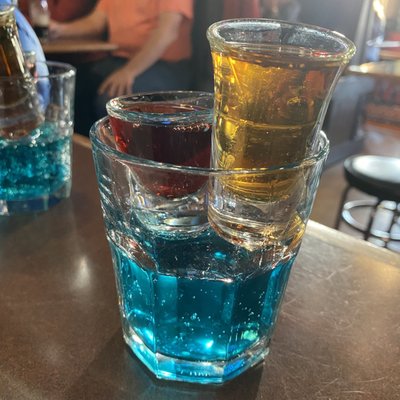 MaGillyCuddys by null