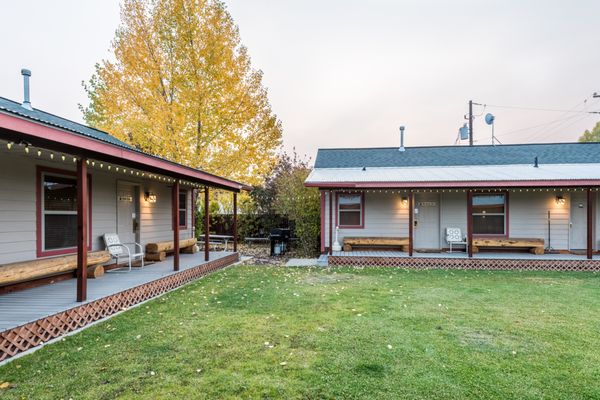 Pinedale Cozy Cabins by null