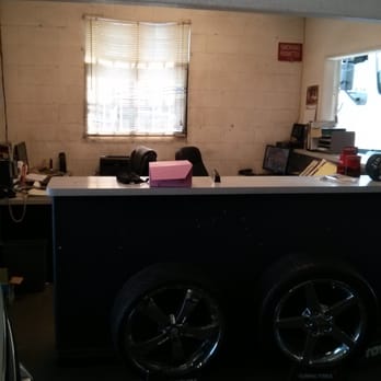 Green's Auto Center - Office - Tires Near Me - North Hollywood, California