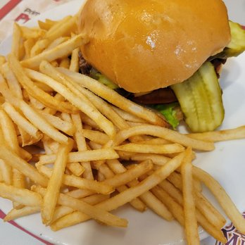 Steak ’n Shake - Original burger - pickles, mustard, tomato, lettuce - two patties - 5/7/22 - and fries - Burgers Near Me - Las Vegas, Nevada Steak ’n Shake - Original burger - pickles, mustard, tomato, lettuce - two patties - 5/7/22 - and fries - Burgers Near Me - Las Vegas, Nevada