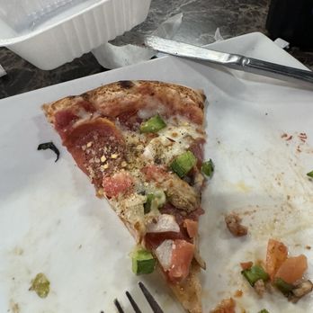 Social House 227 - Kitchen sink pizza - New American Near Me - Warrenton, Missouri