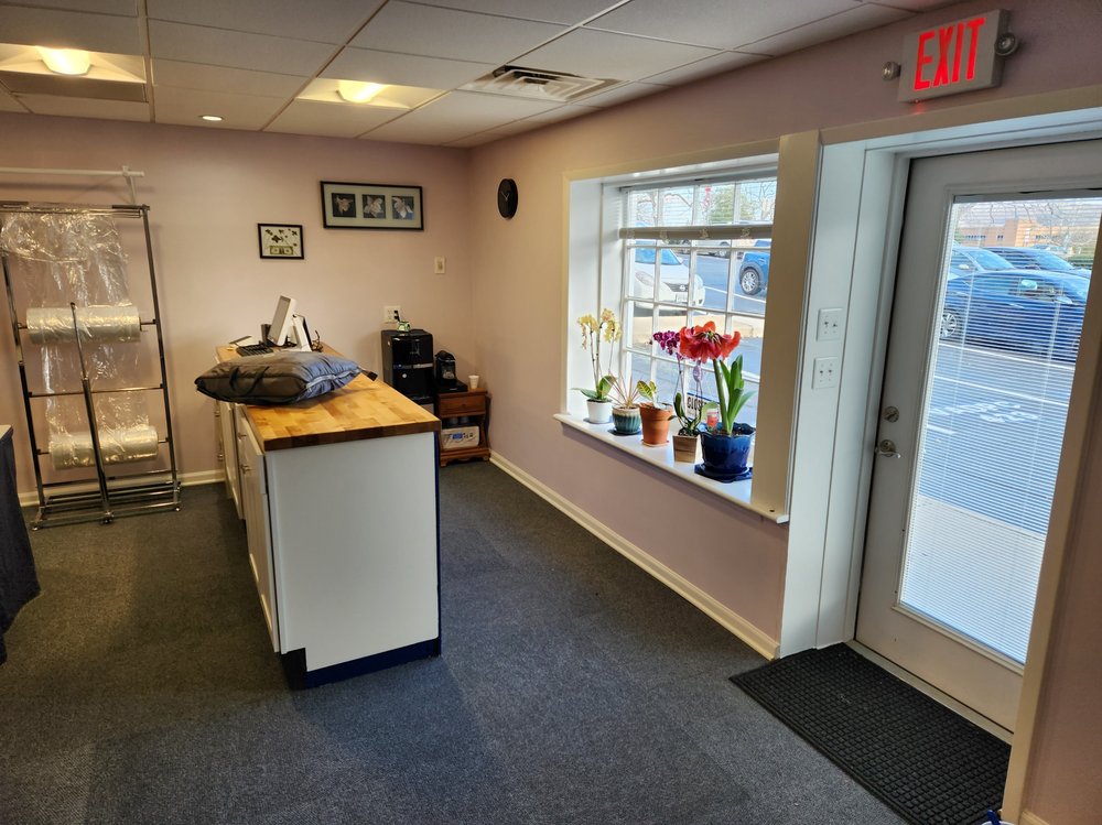 ALBEMARLE ALTERATIONS Updated June 2024 421 8th St NE