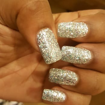 Gradient Nail - Nail Salons Near Me - Honolulu, Hawaii