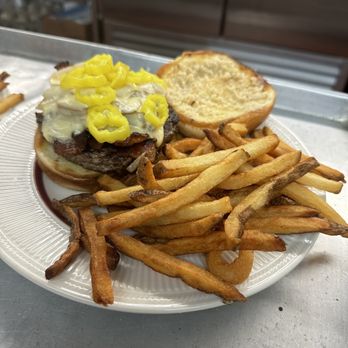 Lagrange Tavern - Chunky Hunky burger - Breakfast & Brunch Near Me - Lagrange, Ohio Lagrange Tavern - Chunky Hunky burger - Breakfast & Brunch Near Me - Lagrange, Ohio