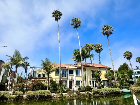Venice Canals by null