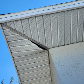 Gutter Professor - Sagging soffit - Gutter Services Near Me - Sarasota, Florida