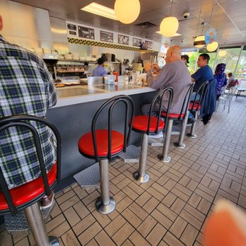 Waffle House - Indoors - American Near Me - Tampa, Florida Waffle House - Indoors - American Near Me - Tampa, Florida
