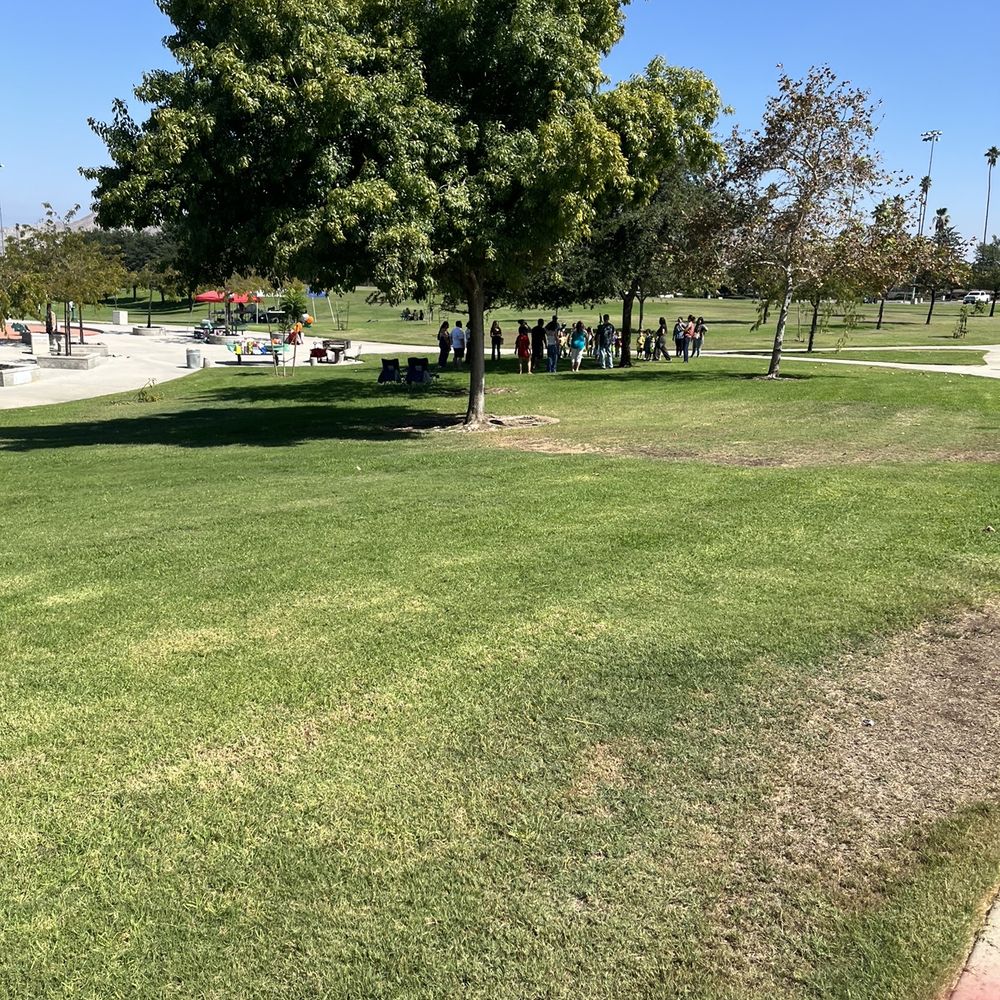 Citrus Community Park - Parks Near Me - Corona, California