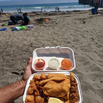 Duckie's Chowder House - Fried Seafood Combo & Chips - Seafood Near Me - Cayucos, California Duckie's Chowder House - Fried Seafood Combo & Chips - Seafood Near Me - Cayucos, California