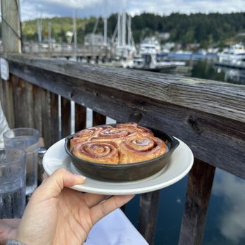 Netshed No. 9 - Cinnamon roll - Breakfast & Brunch Near Me - Gig Harbor, Washington