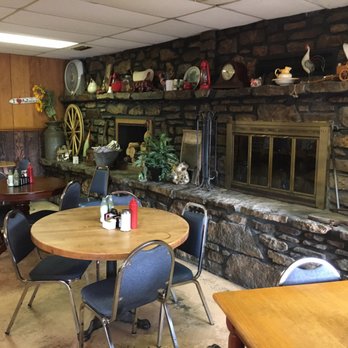 Wagon Wheel Country Cafe - Dining room - Cafes Near Me - Springdale, Arkansas Wagon Wheel Country Cafe - Dining room - Cafes Near Me - Springdale, Arkansas