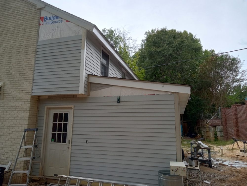 Slide of Weather Shielders Roofing Siding & Gutters
