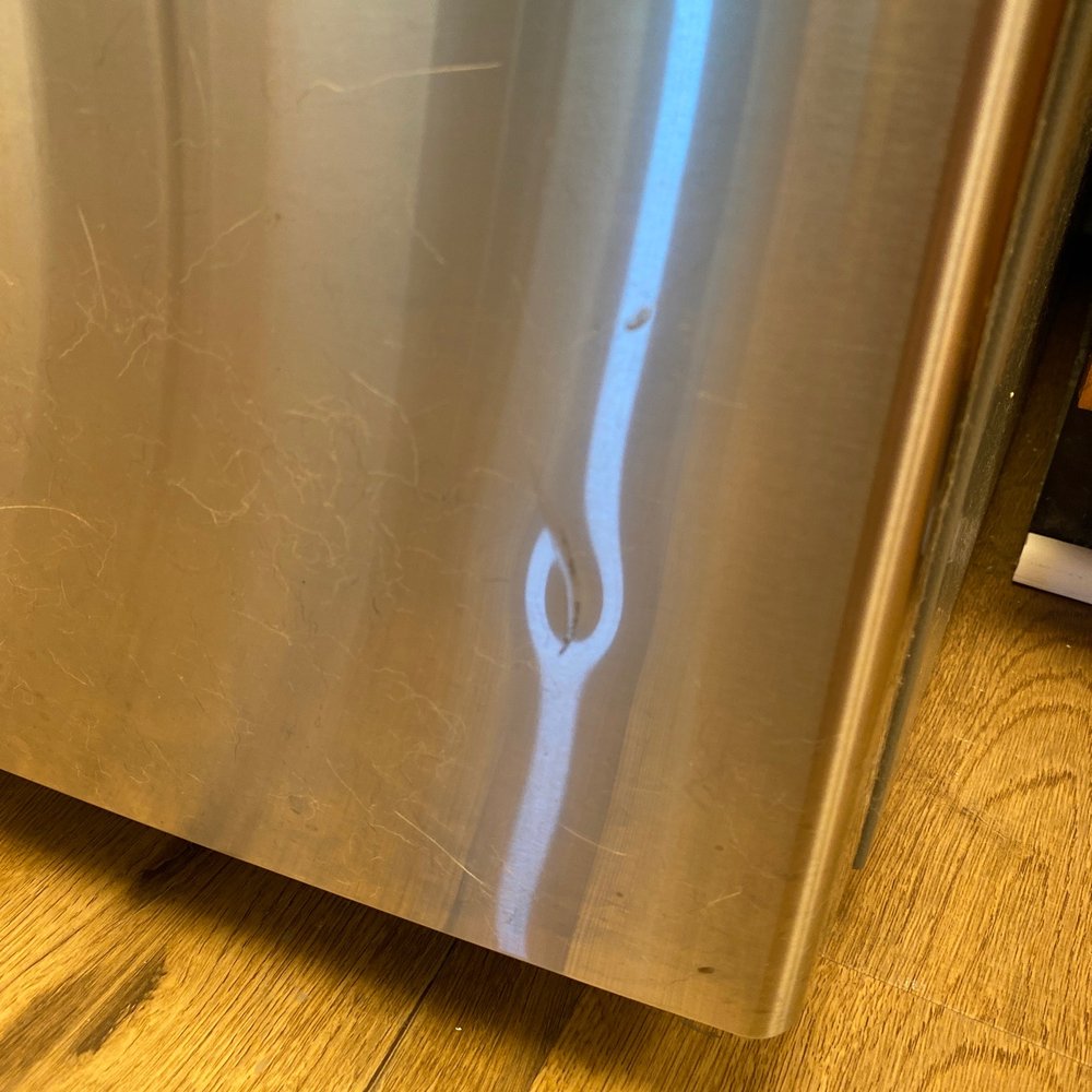 Qshark Moving - Dent in freezer door. - Movers Near Me - Irvine, California Qshark Moving - Dent in freezer door. - Movers Near Me - Irvine, California