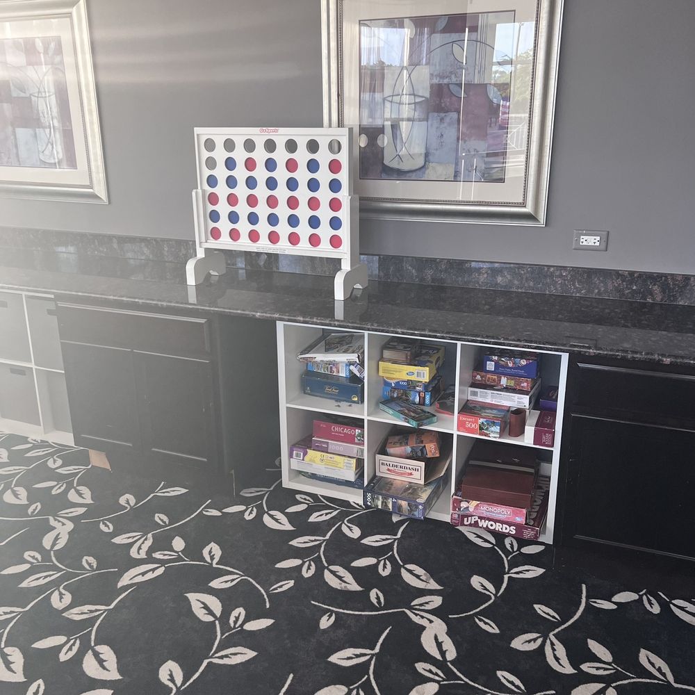 Game room selection Game room selection