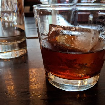 Bodega On Main - Pacharán (1oz) - Spanish Near Me - Vancouver, British Columbia