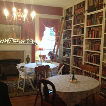 Hall Place Bed & Breakfast - Tea Room/Study - Hotels Near Me - Glasgow, Kentucky Hall Place Bed & Breakfast - Tea Room/Study - Hotels Near Me - Glasgow, Kentucky