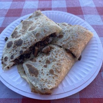 La Yaquesita - Beef Quesadilla $12 - Street Vendors Near Me La Yaquesita - Beef Quesadilla $12 - Street Vendors Near Me