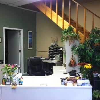 Chiropractic Health Services - Front Office - Chiropractors Near Me - Lakewood, Ohio Chiropractic Health Services - Front Office - Chiropractors Near Me - Lakewood, Ohio