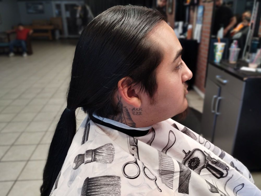 FRANK’S BARBER SHOP Updated September 2024 30 Photos & 35 Reviews 7450 Monterey Rd, Gilroy