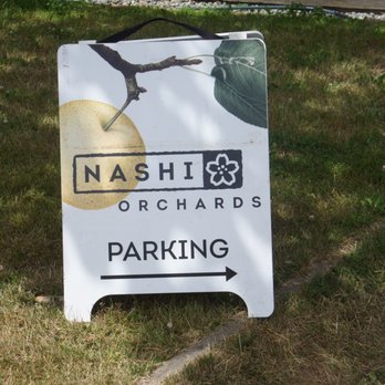Nashi Orchards - Parking sign - Cideries Near Me - Vashon, Washington Nashi Orchards - Parking sign - Cideries Near Me - Vashon, Washington