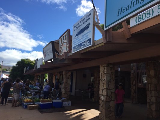 Friendly Market Center by null
