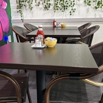 Yagul Cafe - Mexican Near Me - Santa Monica, California