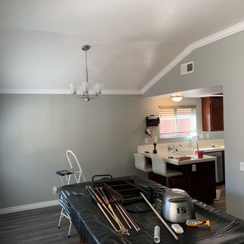 Enrique's Contracting Services - Interior paint job - General Contractors Near Me - San Jacinto, California Enrique's Contracting Services - Interior paint job - General Contractors Near Me - San Jacinto, California