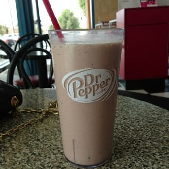 Rock n Roll Burger - Oreo chocolate shake - American Near Me - Simi Valley, California Rock n Roll Burger - Oreo chocolate shake - American Near Me - Simi Valley, California