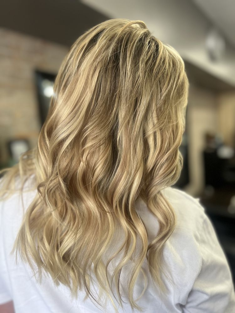 Jazmine’s Beauty Makeup and Hair  Logo