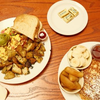 Alana's Cafe - Breakfast & Brunch Near Me - Burlingame, California