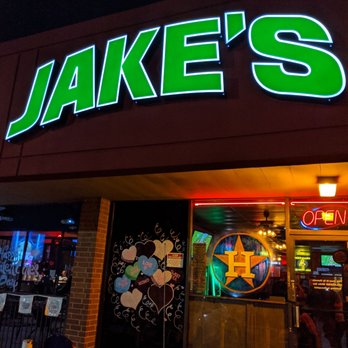 Jake's Sports Bar - See review to understand. Small crowd - Sports Bars Near Me - Houston, Texas